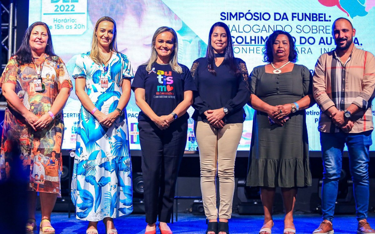 Cláudia Polycarpo, Lidiane Sagawe, Daniela do Waguinho, Clarice Santos, Rosângela Garcia e Leandro Santoro destacaram a importância do Simpósio