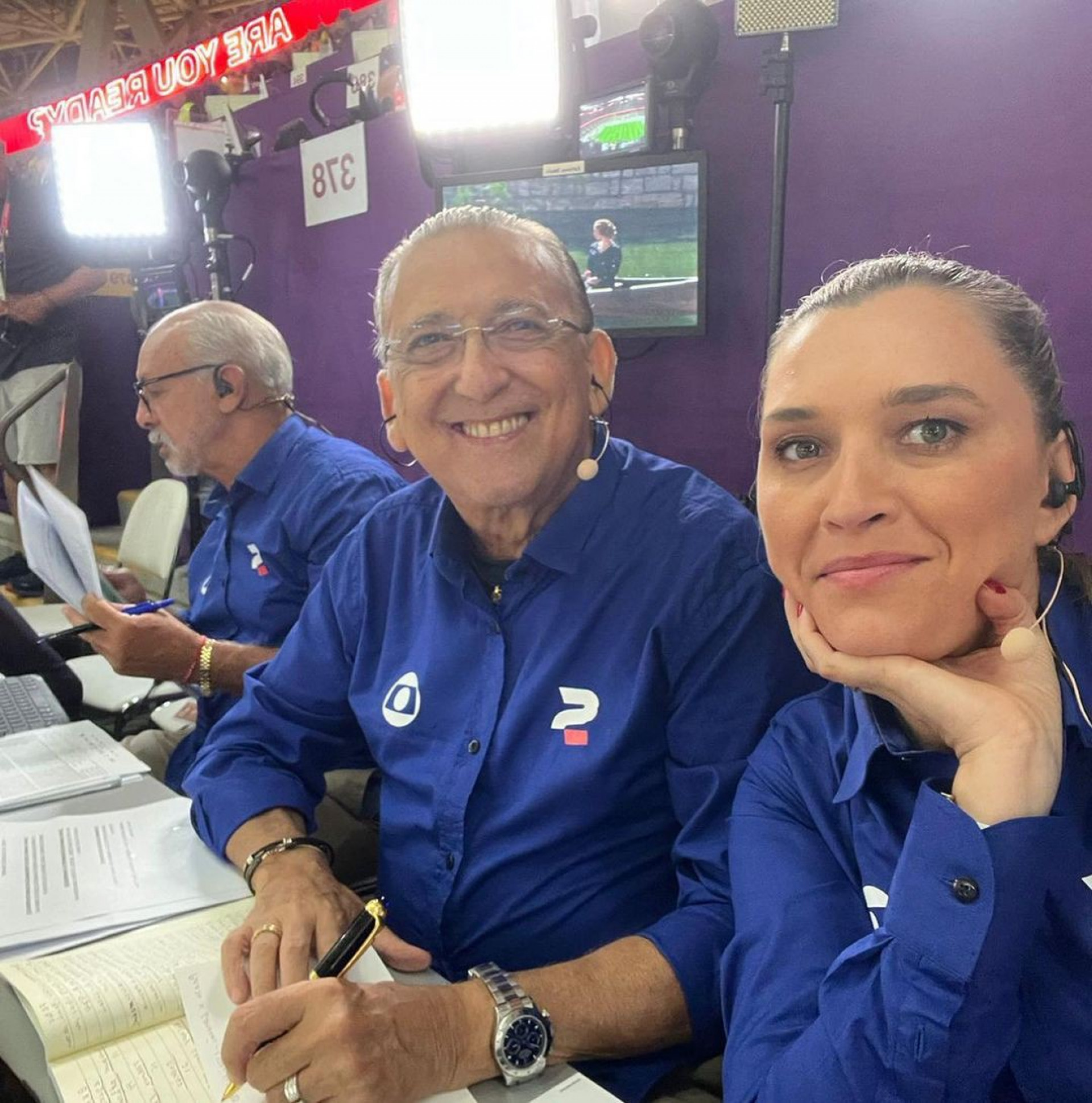 Galvão Bueno homenageia equipe da TV Globo presente na Copa do Catar - Reprodução Internet