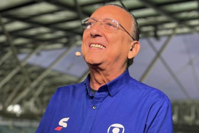 Galvão Bueno agradece audiência durante a Copa e se despede da narração do Mundial