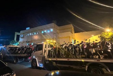 Policiais de Mesquita apreendem motocicletas irregulares durante Operação Duas Rodas