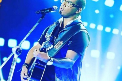 Palco Caxias Shopping recebe cantor Dimadú nesta sexta