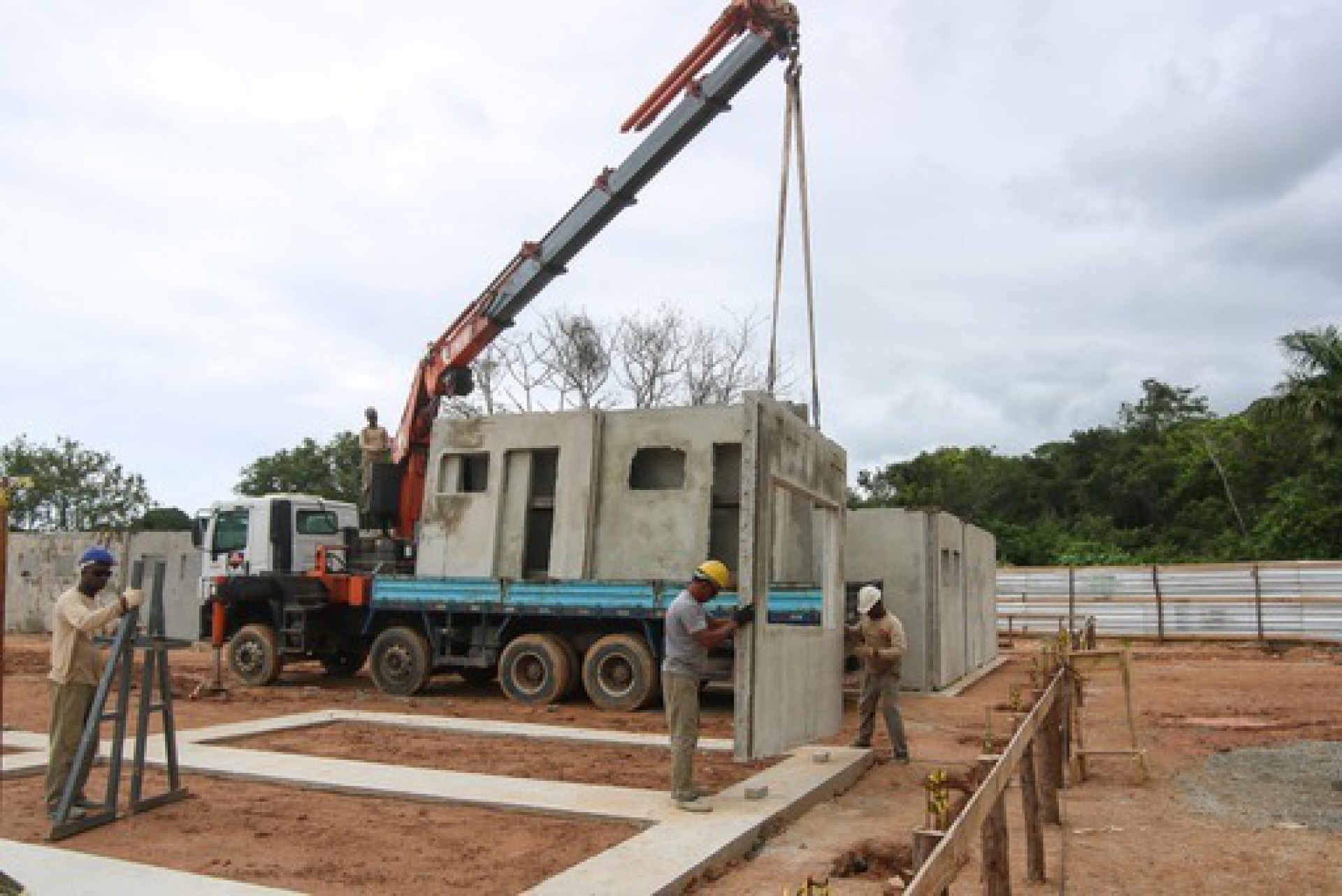 Obras estão sendo realizadas nos bairros Asfalto Velho, Rio d’Areia, Jaconé e Bonsucesso - Divulgação/Prefeitura de Saquarema