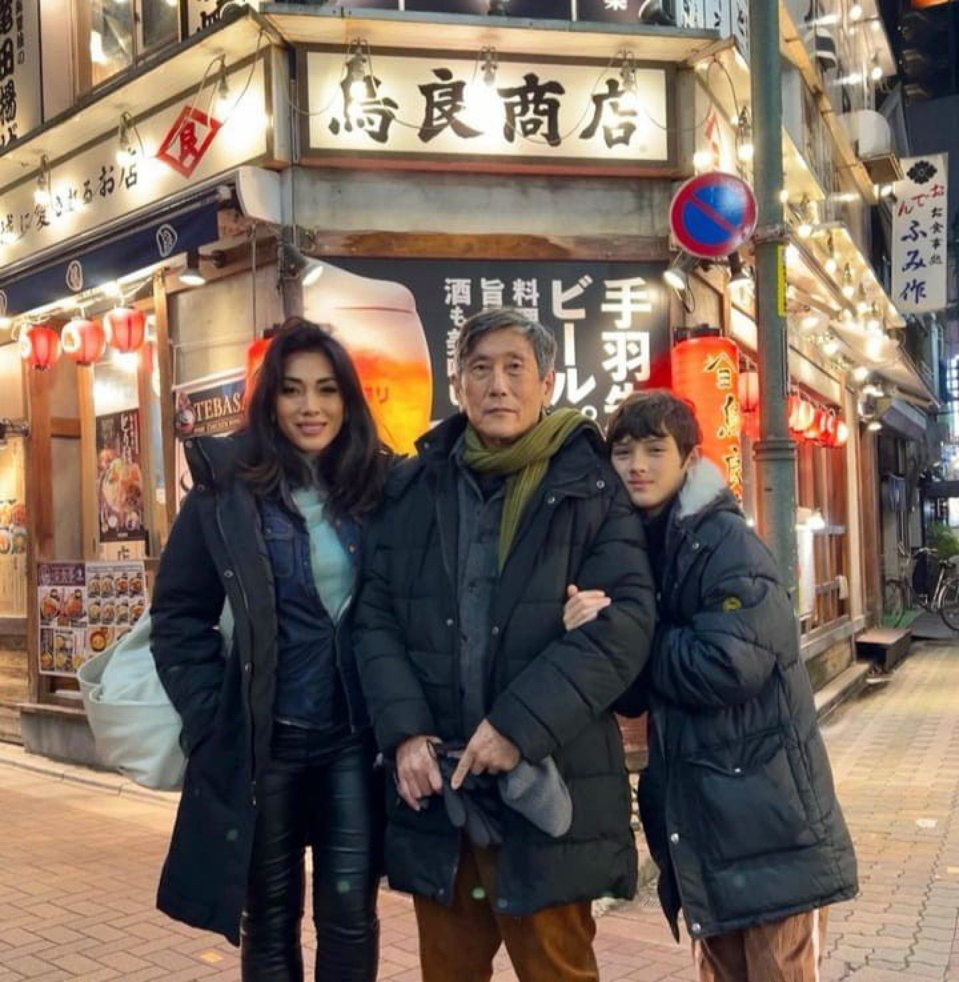 Danni Suzuki viajou ao Japão acompanhada do pai e do filho  - Reprodução/Instagram 