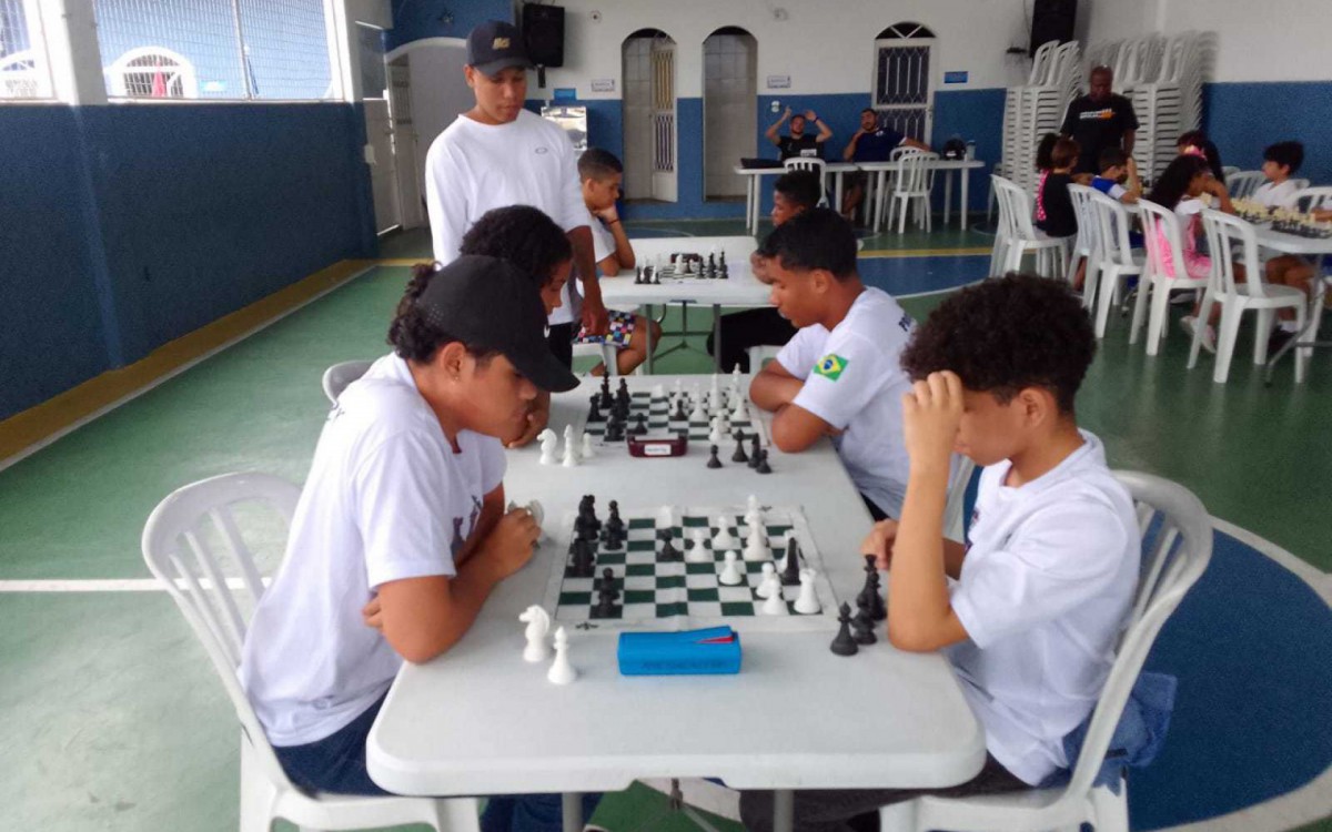 O campeonato de Xadrez reuniu 30 alunos de Mesquita, de 11 escolas diferentes