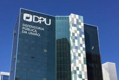 Câmara aprova PL que reajusta salários na Defensoria Pública da União