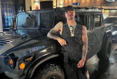 Gabriel Medina comemora aniversário com Neymar, Pedro Scooby, Militão e mais famosos