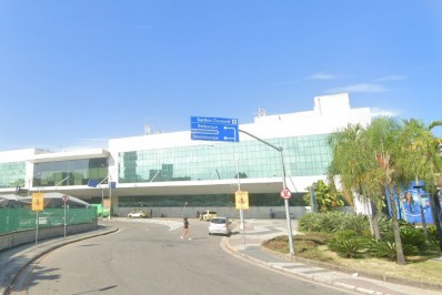 Motorista tem carro roubado no acesso ao Santos Dumont