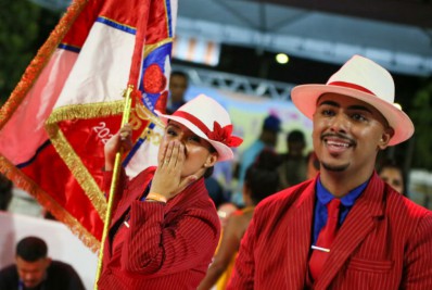 Inocentes de Belford Roxo tem vagas para guardiões do 1º casal de Mestre-sala e Porta-bandeira