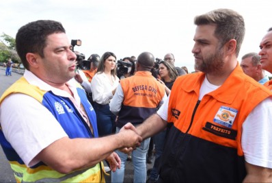 Reconstrução de dique do Rio Paraíba que desabou no centro da cidade deve ficar pronta em seis meses