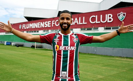 Foto de jogador na infância com camisa do Fluminense viraliza em post de  clube na Índia; entenda, fluminense