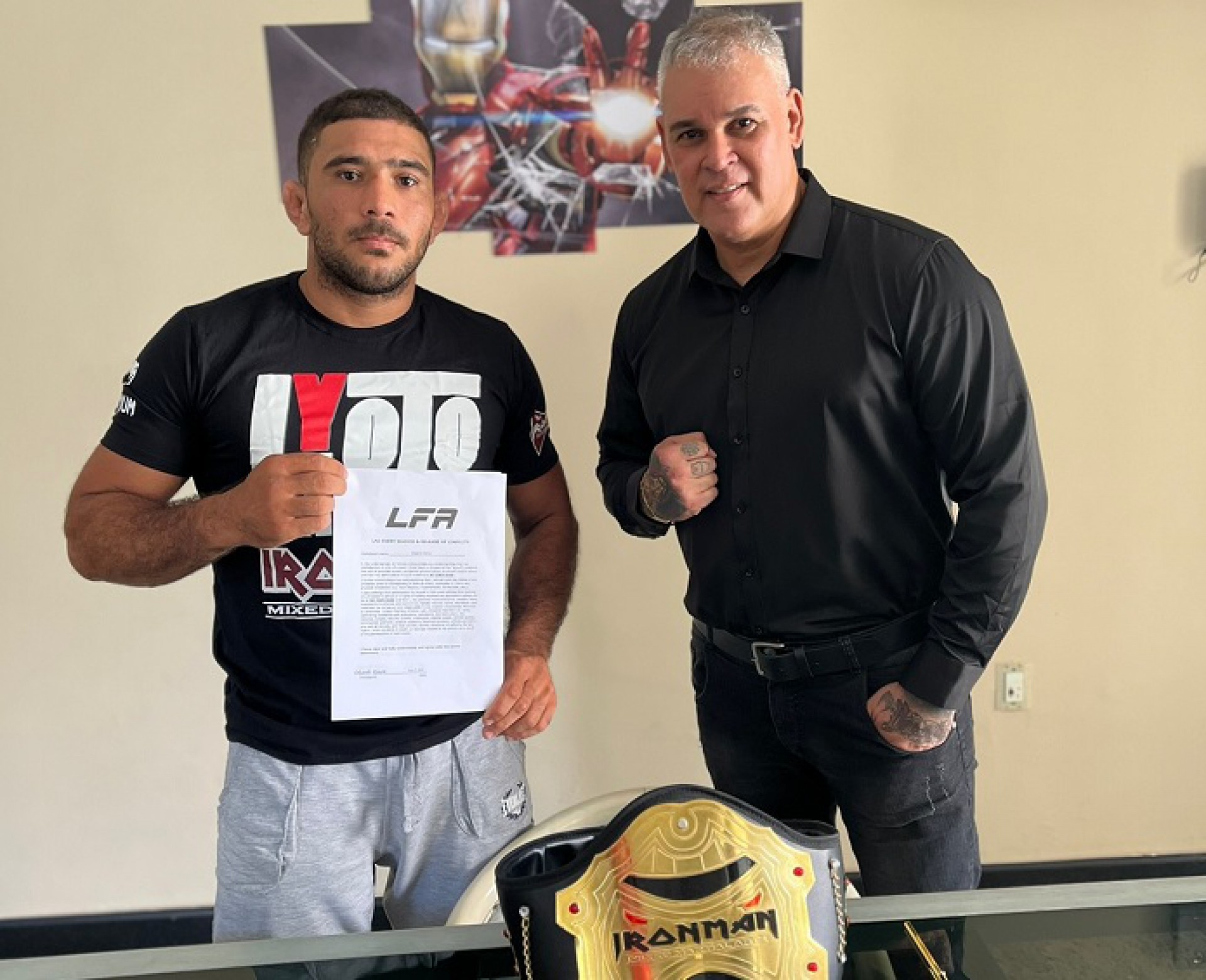 Camelo agradeceu o apoio dado por Iron Tomaz na sua caminhada - (Foto: Divulga&ccedil;&atilde;o)