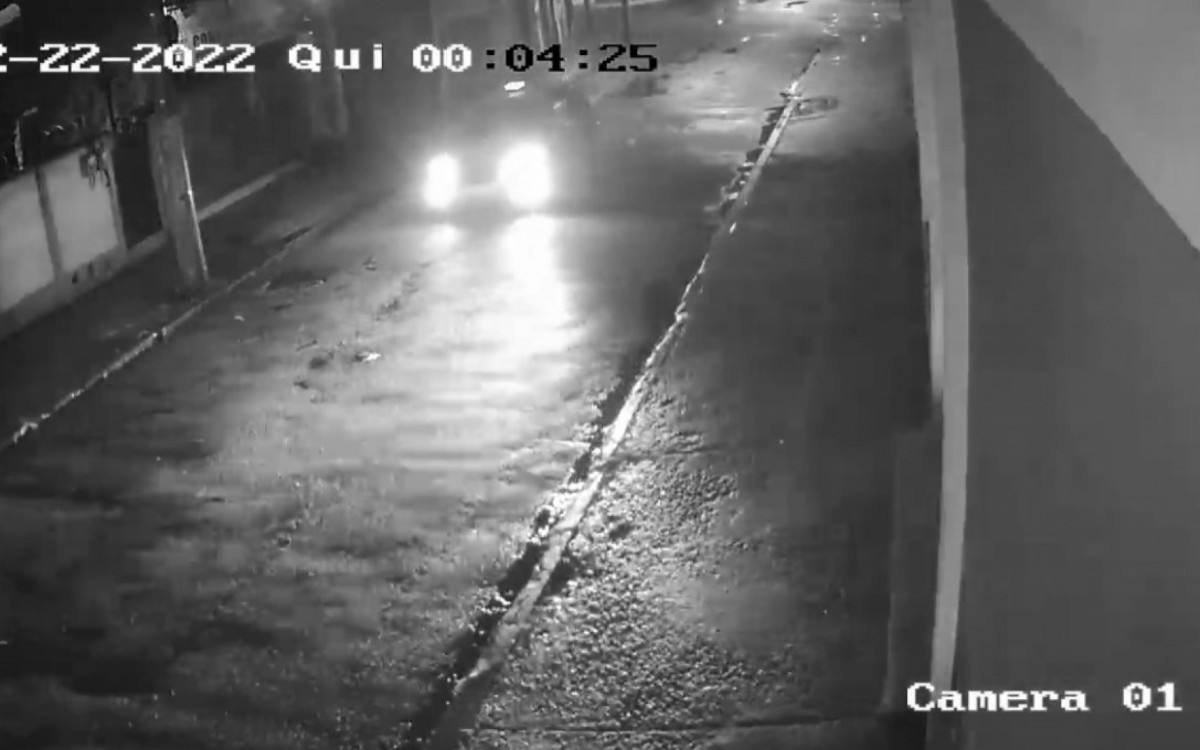 Imagens de c&acirc;mera de seguran&ccedil;a mostram t&aacute;xi de Carlos atropelando Edinalva