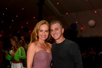 Luciano Huck e Angélica reúnem famosos em festa de fim de ano
