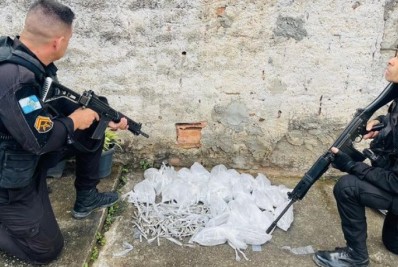 PM prende suspeito com grande quantidade de drogas em Belford Roxo