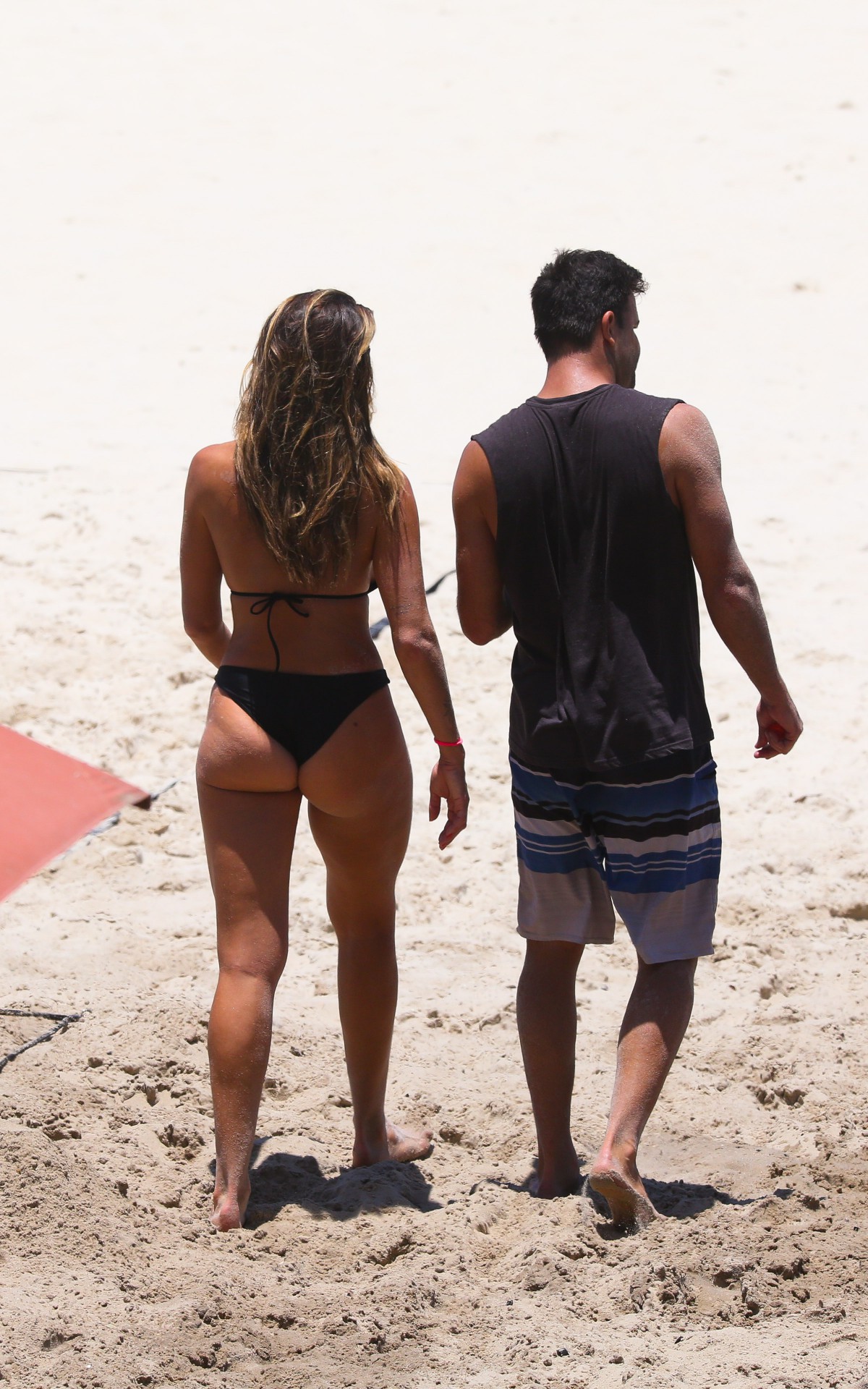 B&aacute;rbara Coelho curte o dia de Natal na Praia da Barra da Tijuca, na Zona Oeste do Rio