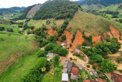 Quatro pessoas morrem em deslizamento de terra em Minas Gerais