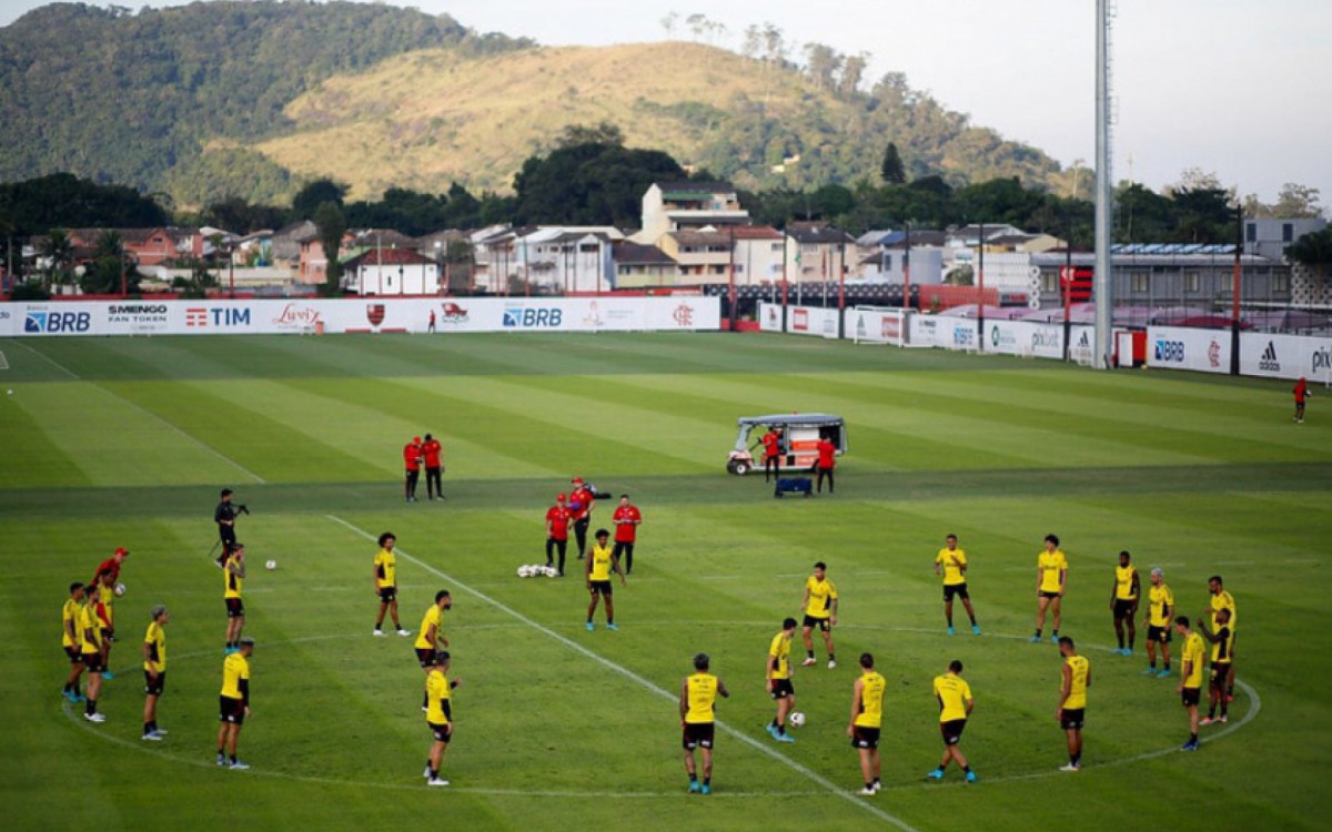 Flamengo se reapresentou nesta segunda-feira