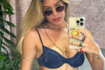 Lore Improta escolhe look estiloso para renovar bronzeado: 'Tomar um solzinho'