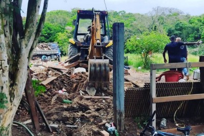 Búzios realiza operação ambiental demolitória para coibir ocupação irregular no Parque Estadual da Costa do Sol por determinação do Ministério Público Estadual