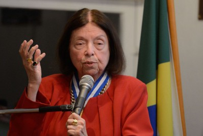 Corpo de Nélida Piñon será velado nesta quinta na Academia Brasileira de Letras