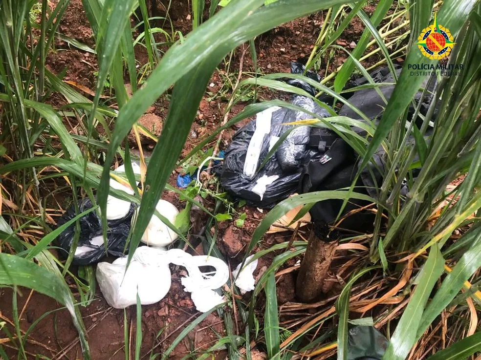 Policiais recolhem mais explosivos abandonados no Distrito Federal