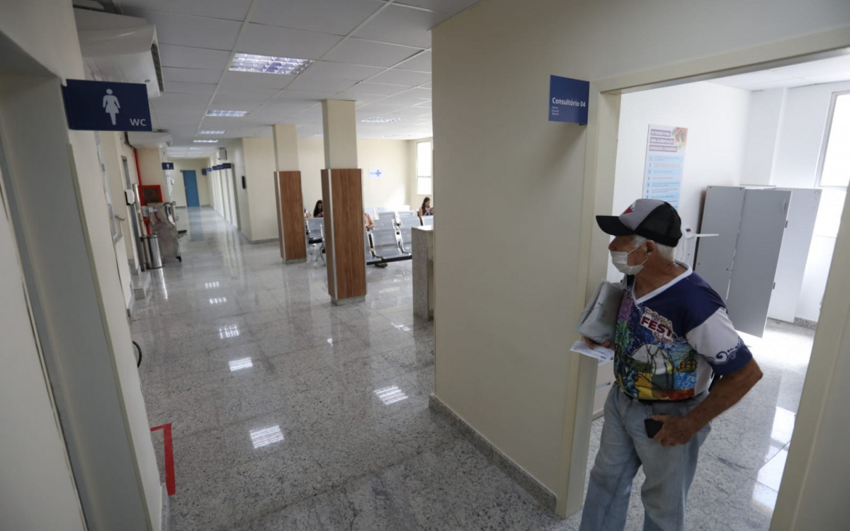 Centro Especializado em Infectologia &eacute; inaugurado pela prefeitura na Pra&ccedil;a da Bandeira