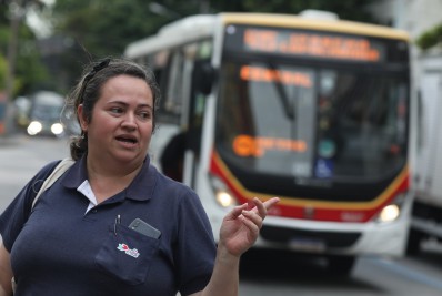 Usuários reclamam de ônibus sem ar condicionado no Rio