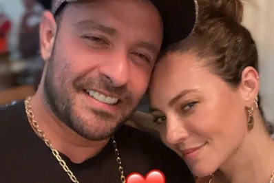 Diogo Nogueira e Paolla Oliveira curtem roda de samba 