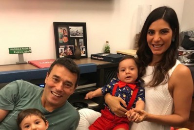 André Rizek relembra bronca que levou de Andréia Sadi por atitude com os filhos