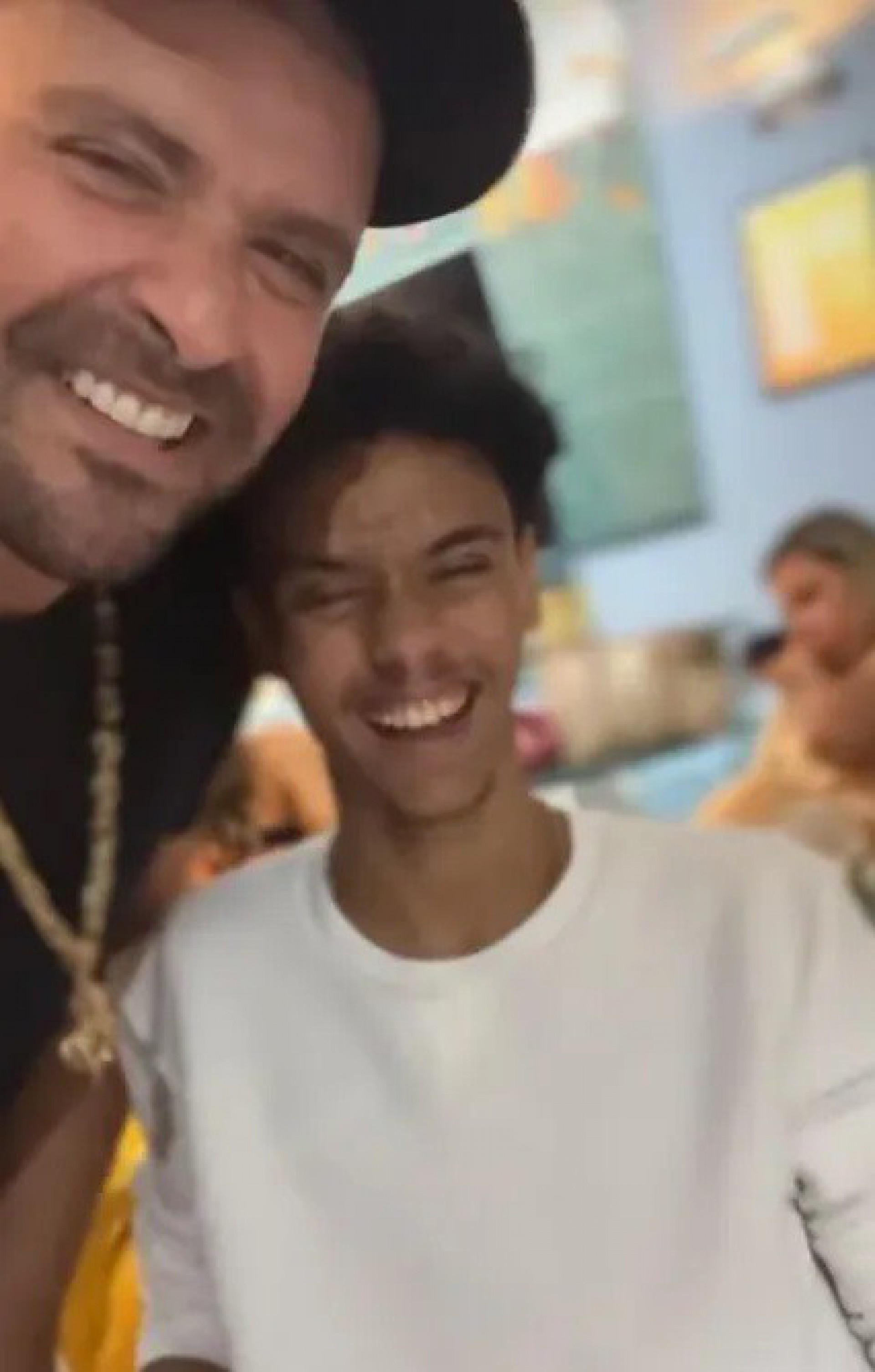Diogo Nogueira e o filho se divertem em roda de samba - Reprodução do Instagram