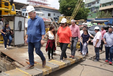 Axel Grael inspeciona balsas usadas no Réveillon de Icaraí e Itaipu