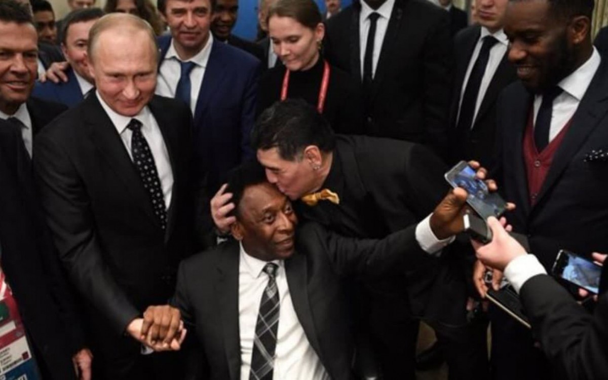 Putin, Pelé e Maradona na Copa do Mundo de 2018  - Reprodução: FIFA