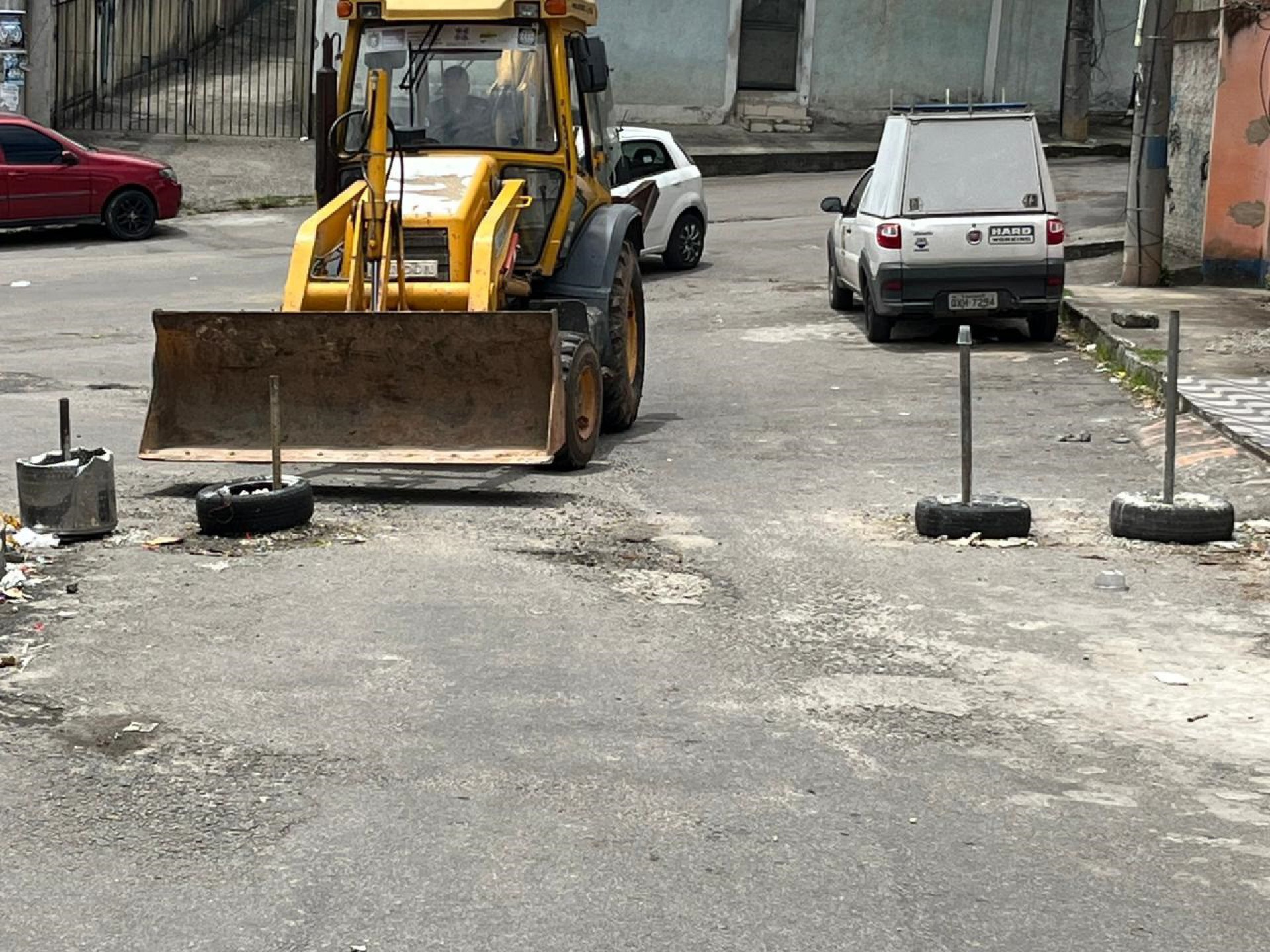 Ação para remover barricadas em São João de Meriti - PMERJ