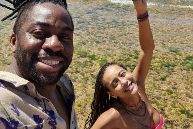 Casalzão! Lázaro Ramos curte viagem à Bahia com Taís Araújo: 'Afeto'