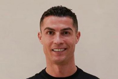 Web viraliza contratação de Cristiano Ronaldo pelo Al-Nassr, da Arábia Saudita