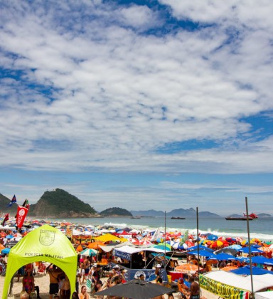 CONSTRUÍRAM O GOING MERRY EM COPACABANA 🤯 E essa é a última semana pr