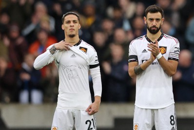 Antony faz homenagem a Pelé em vitória do Manchester United