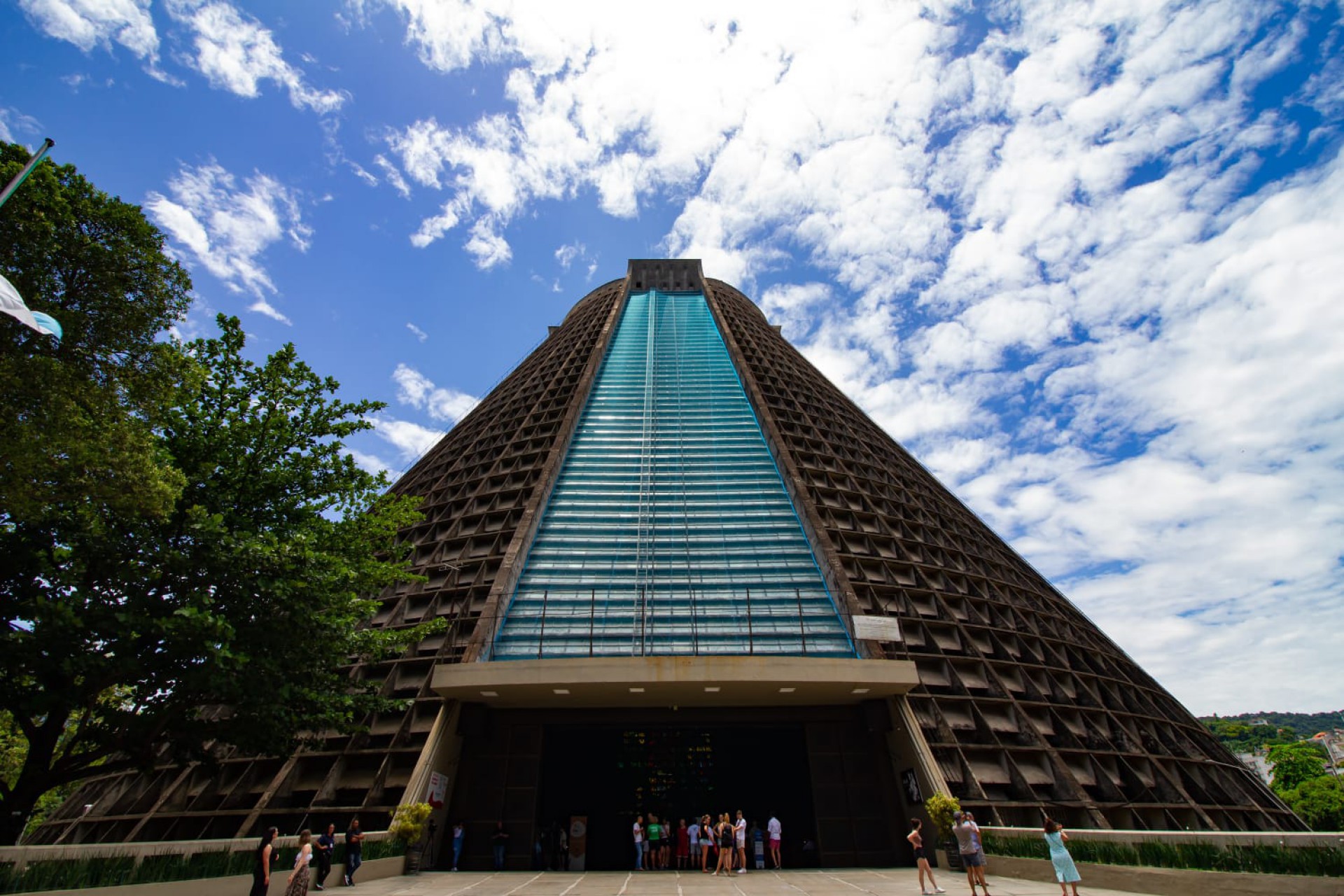 Dom Orani celebra missa e faz oração em homenagem ao Papa Bento XVI - Érica Martin / Agência O DIA