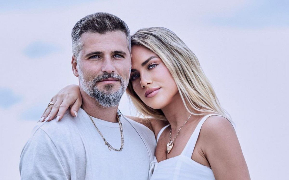 Giovanna Ewbank se declarou para Bruno Gagliasso em comemora&ccedil;&atilde;o pelo Ano Novo