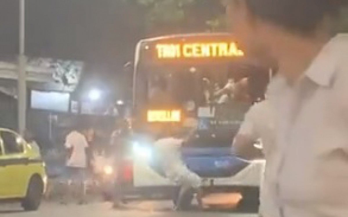 V&iacute;deo mostra momento do atropelamento de um homem na Avenida Nossa Senhora de Copacabana, logo ap&oacute;s o r&eacute;veillon