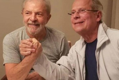 José Dirceu assistiu à posse de Lula no gramado da Esplanada