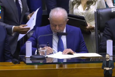 Lula revoga decreto de Mourão que retiraria R$ 5,8 bi por ano de receitas do novo governo