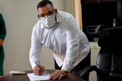 Renan Márcio toma posse como novo presidente da Câmara de Porto Real