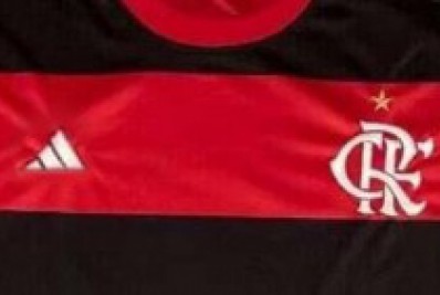 Suposto novo uniforme do Flamengo vaza nas redes sociais; confira imagem!