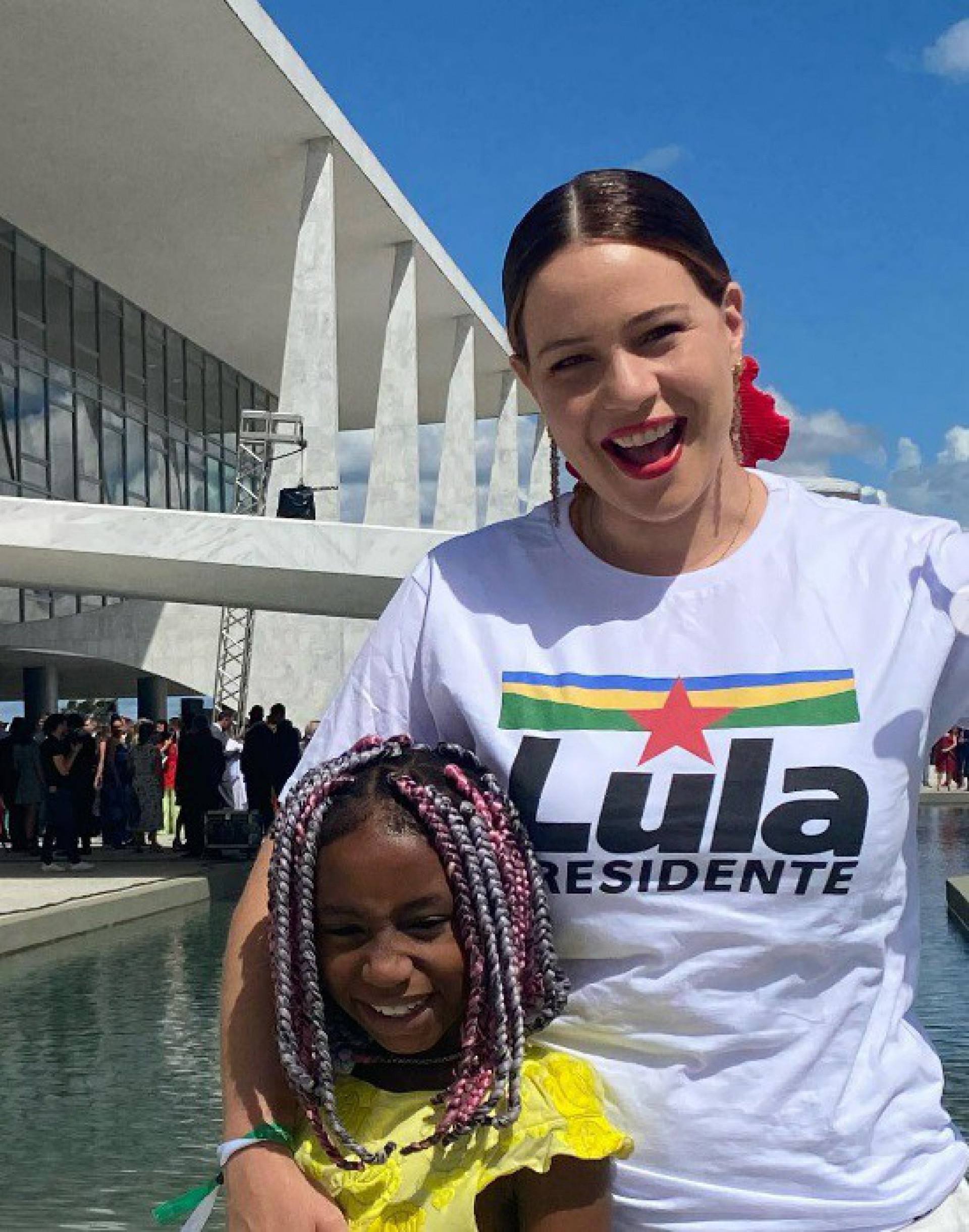 Leandra Leal e a filha marcam presença na posse de Lula  - Reprodução do Instagram