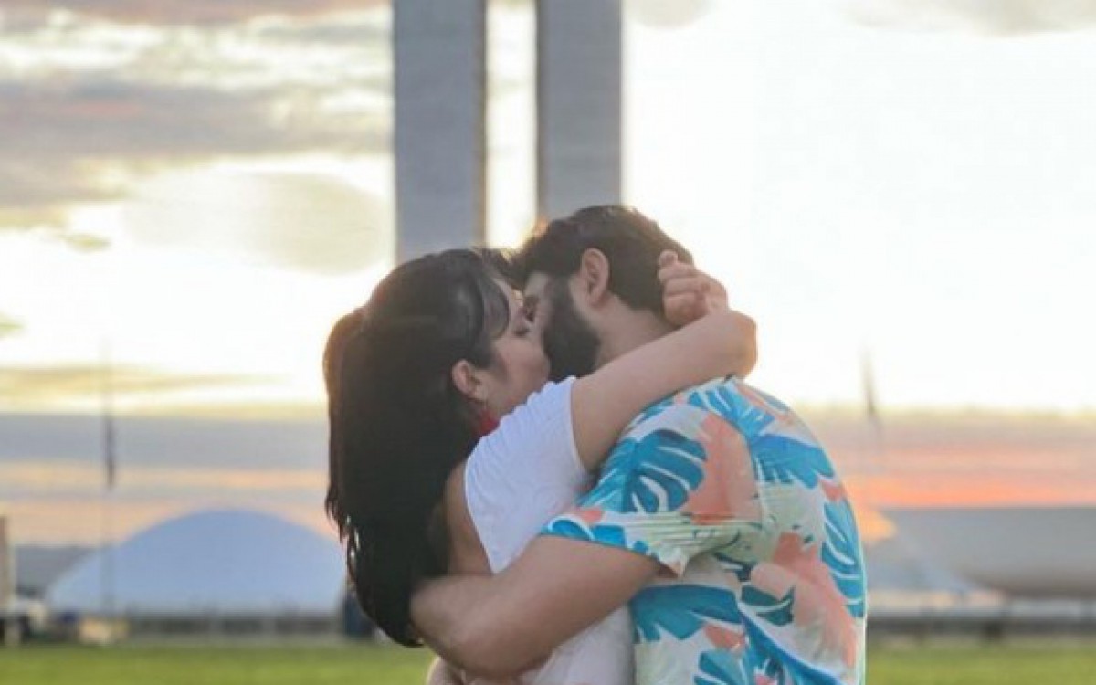 Samara Felippo compartilha fotos na posse de Lula