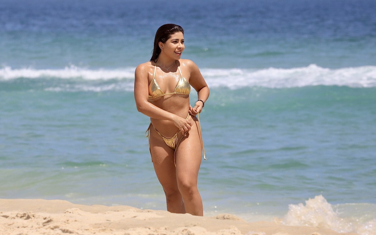 Ingrid Ohara curtiu praia da Barra da Tijuca
