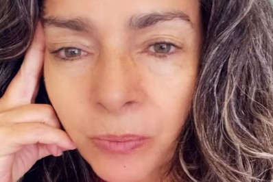 Claudia Ohana revela que a filha está internada; saiba o motivo