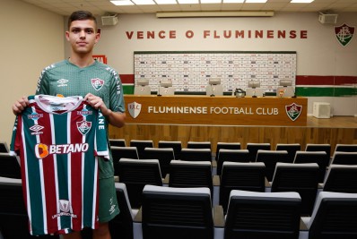 Giovanni celebra trabalhar com Diniz no Fluminense: 'Gosta de jogadores jovens'