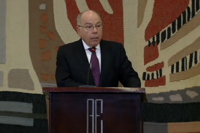 Ao assumir, chanceler fala em reconduzir Brasil ao 'grande palco das relações internacionais'